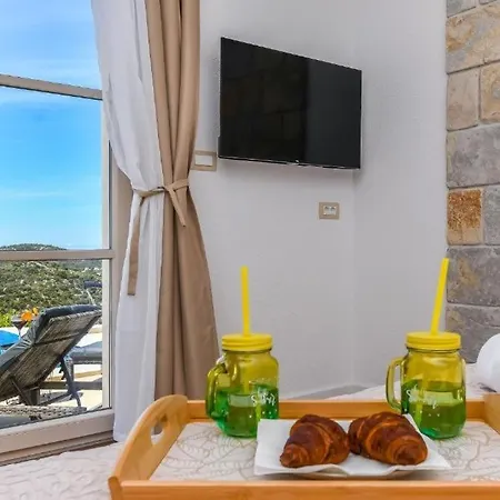 Family Friendly House With A Swimming Pool Cove Kalebova Luka, Rogoznica - 25561 Prázdninový dům Ražanj